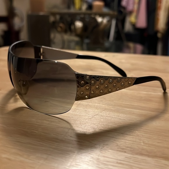 PRADA Sunglasses Black Metal Women Triangle Logo Aviator SPR 601 1BC-3M1 115 3N - Picture 7 of 12